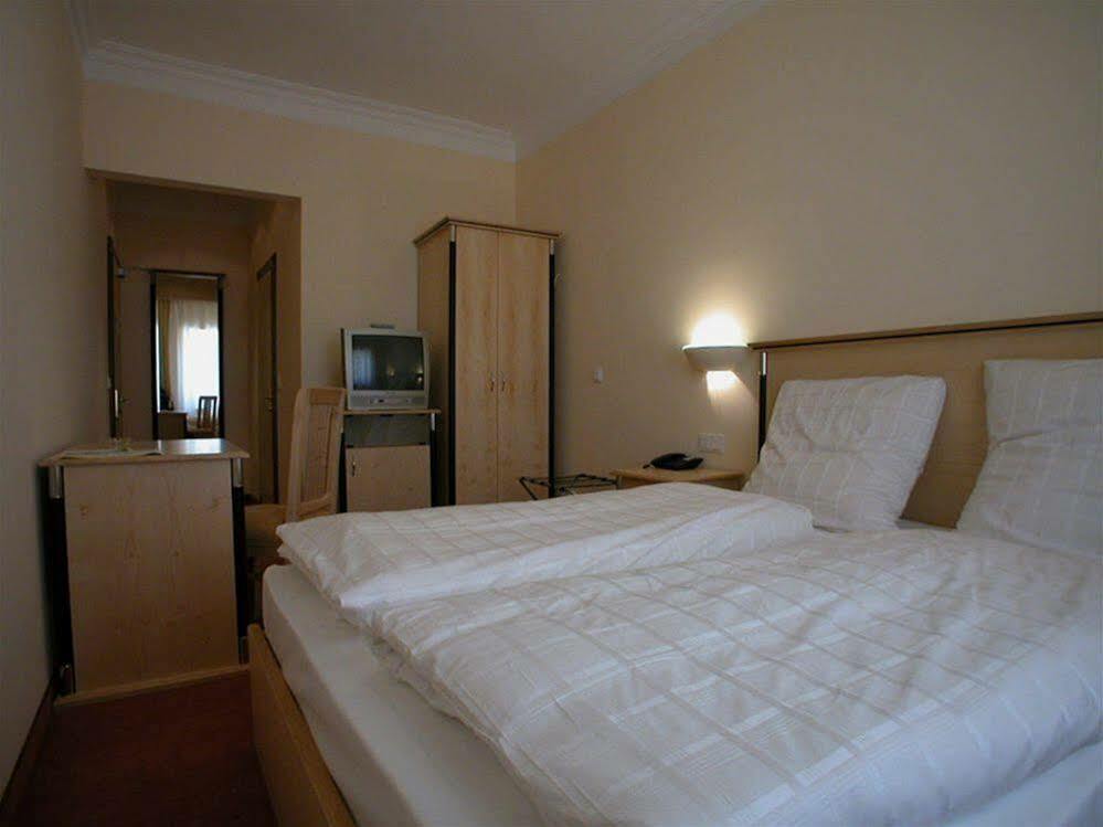 Hotel Atlas Monachium Zewnętrze zdjęcie